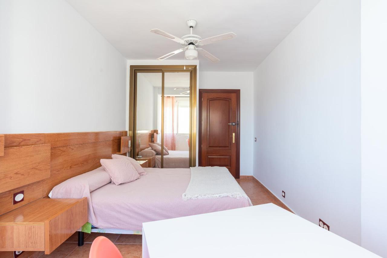 Sunny Harbor House Appartement Málaga Buitenkant foto